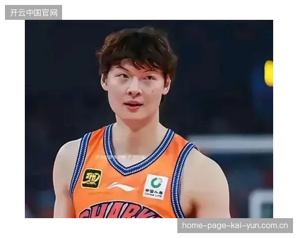 王哲林制霸禁区砍下22分11篮板，上海队凭借内线优势与高罚球命中率击败广厦